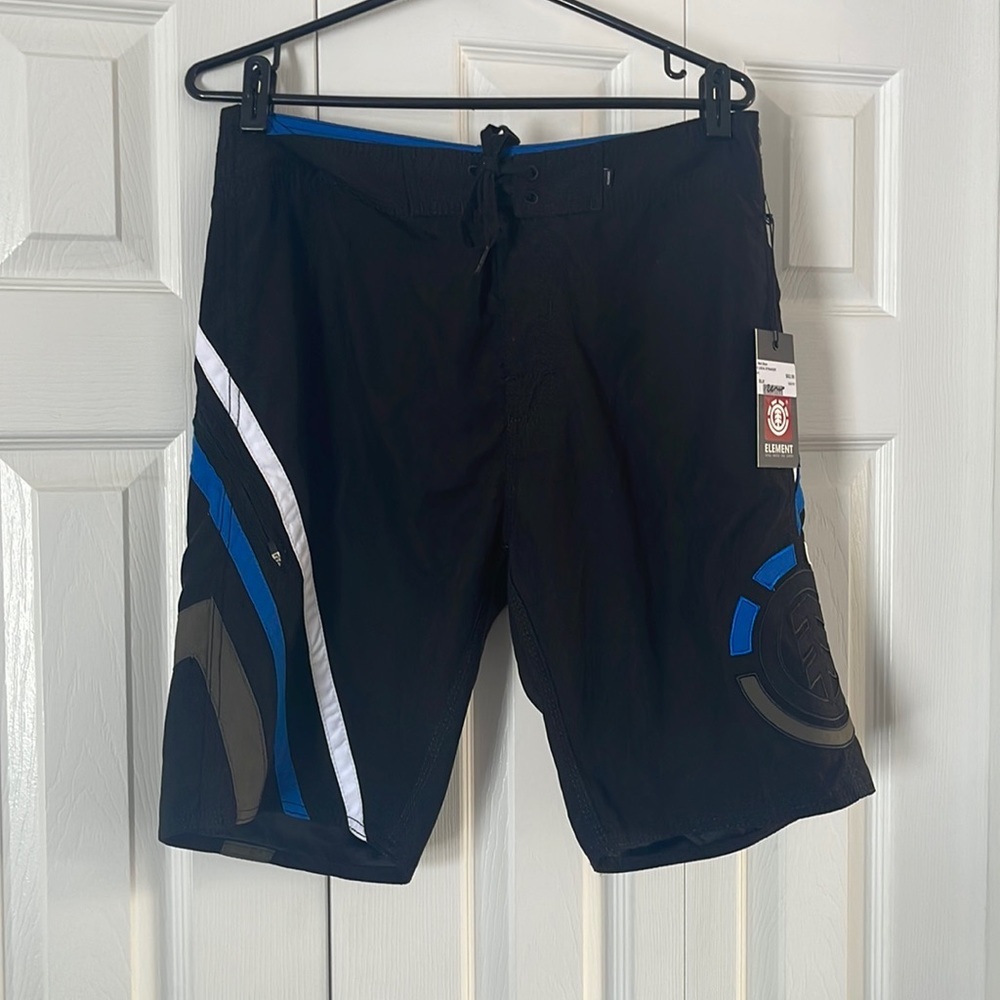 🔥HOST PICKED🔥Element Board Shorts Size 32❤️‍🔥❤️‍🔥